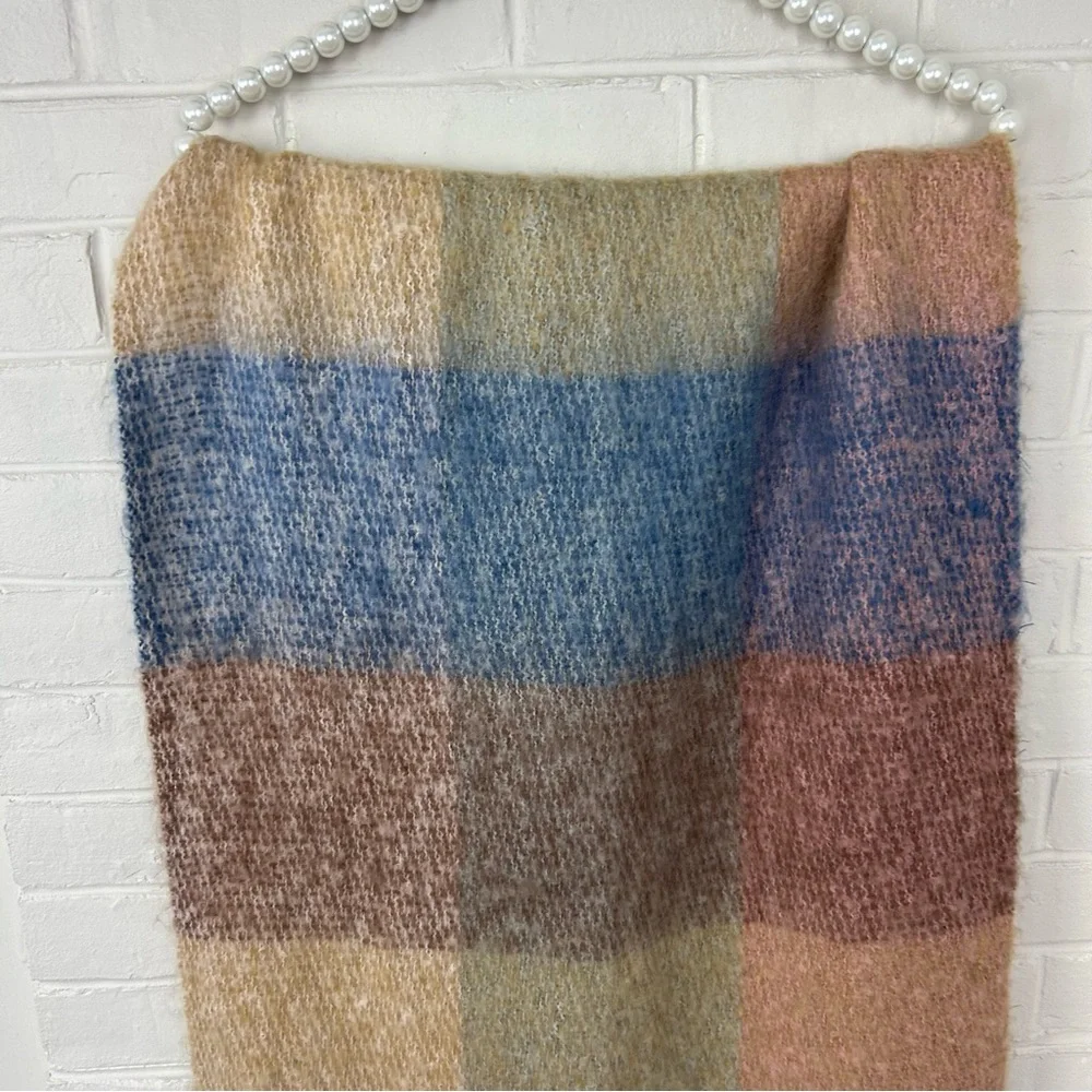 Multi Color Plaid Knit Chunky Fringe Scarf